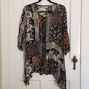 Short sleeved blouse